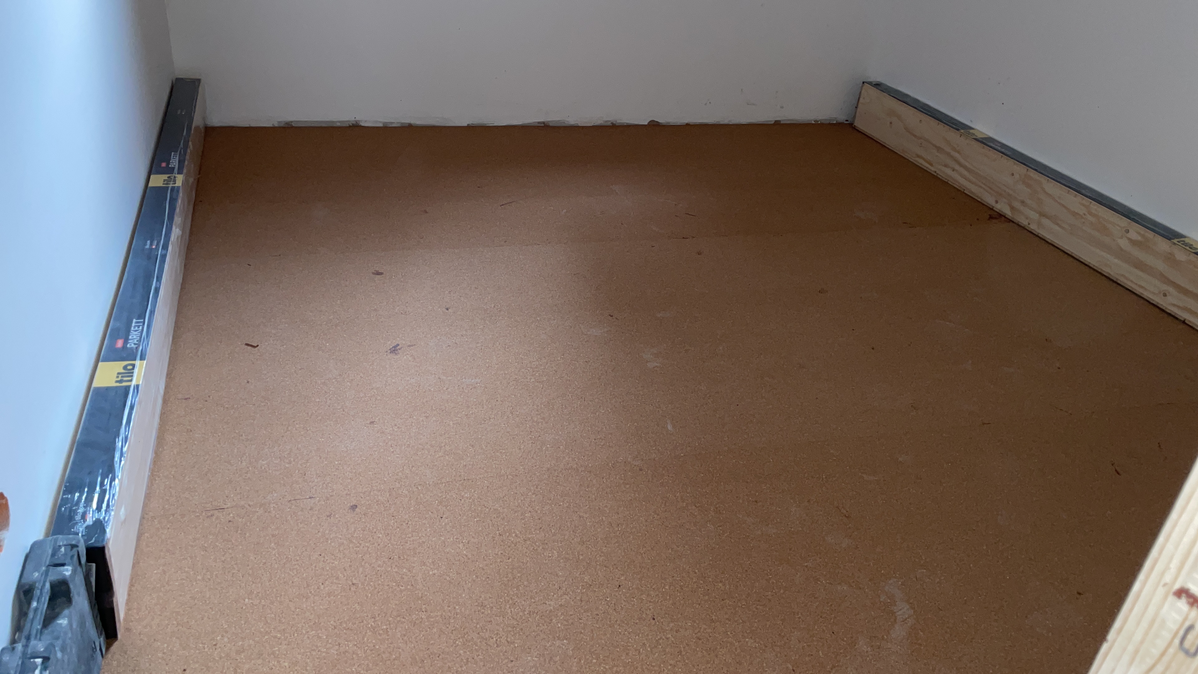 Base de suelo antes del parquet