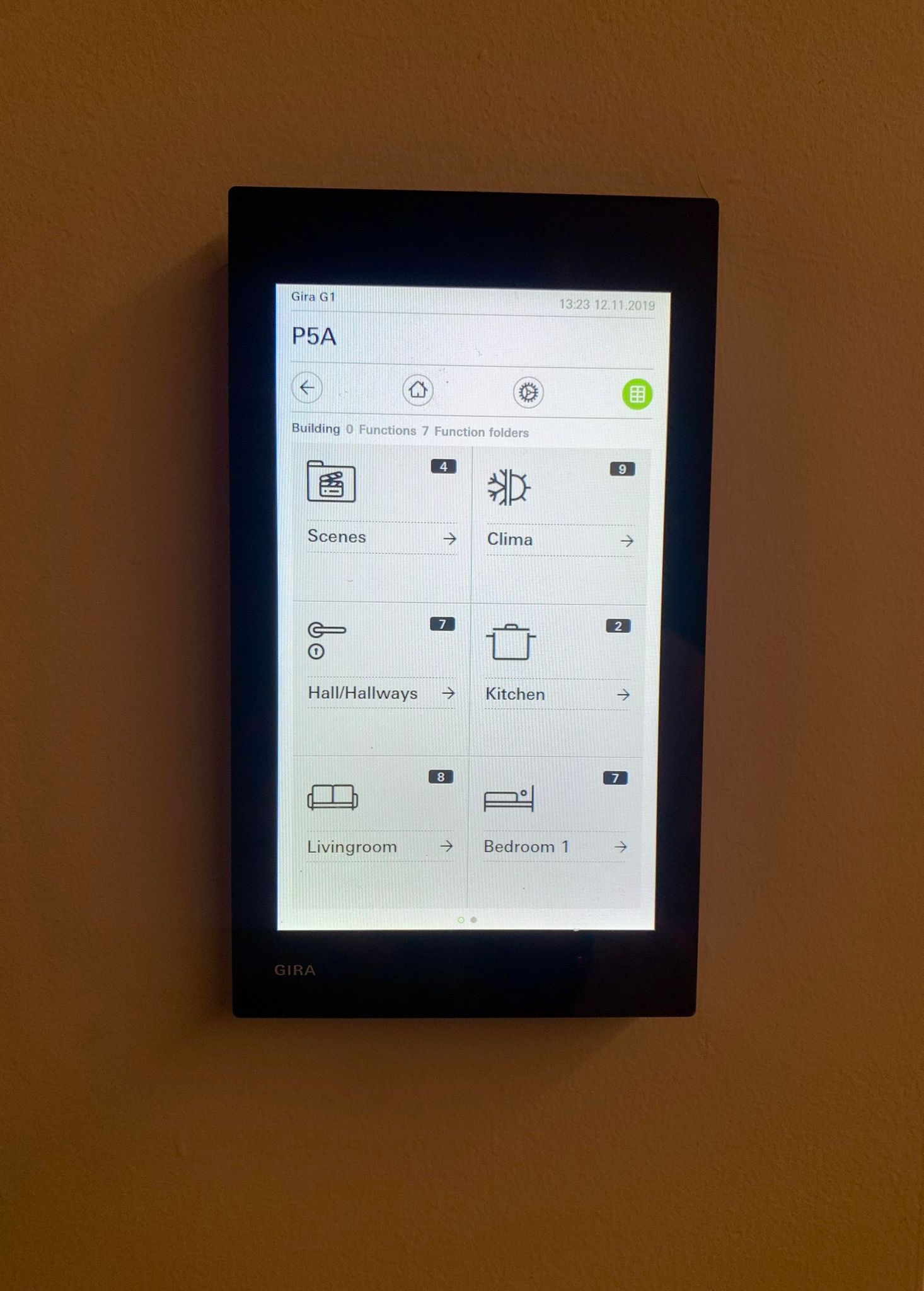 Panel de control del hogar inteligente